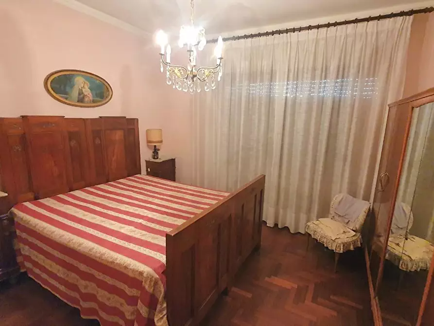 Immagine 25 di Villa in vendita  a Lucca