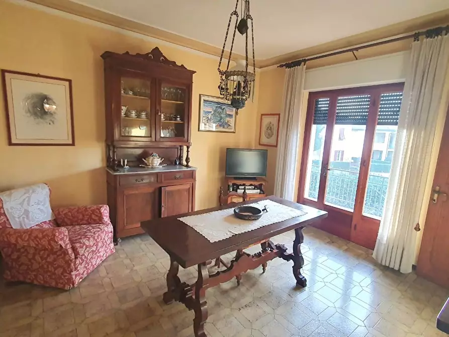 Immagine 17 di Villa in vendita  a Lucca