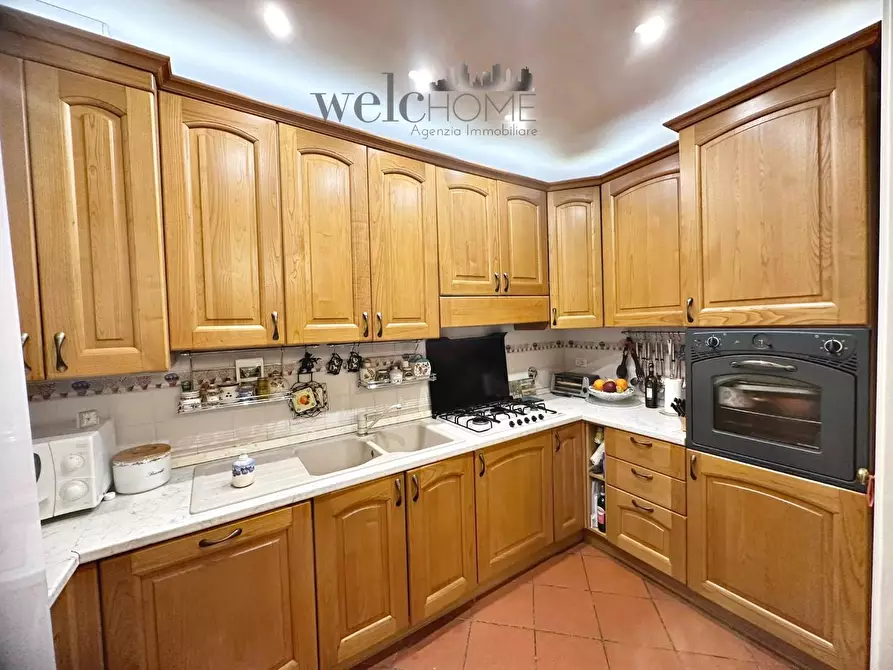 Immagine 21 di Appartamento in vendita  a Campi Bisenzio