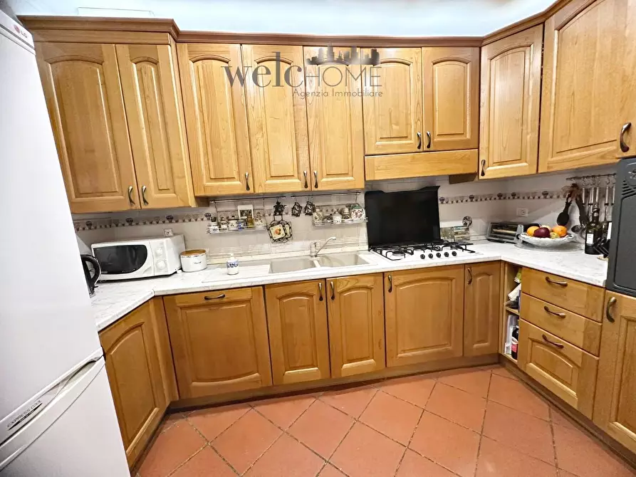 Immagine 5 di Appartamento in vendita  a Campi Bisenzio