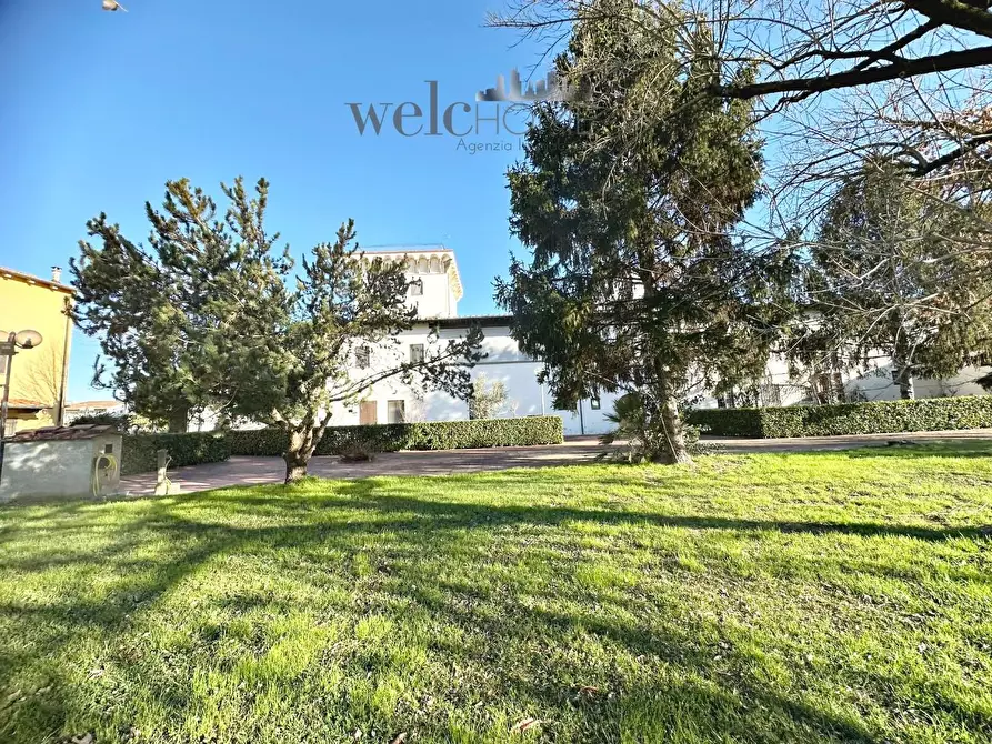 Immagine 30 di Appartamento in vendita  a Campi Bisenzio