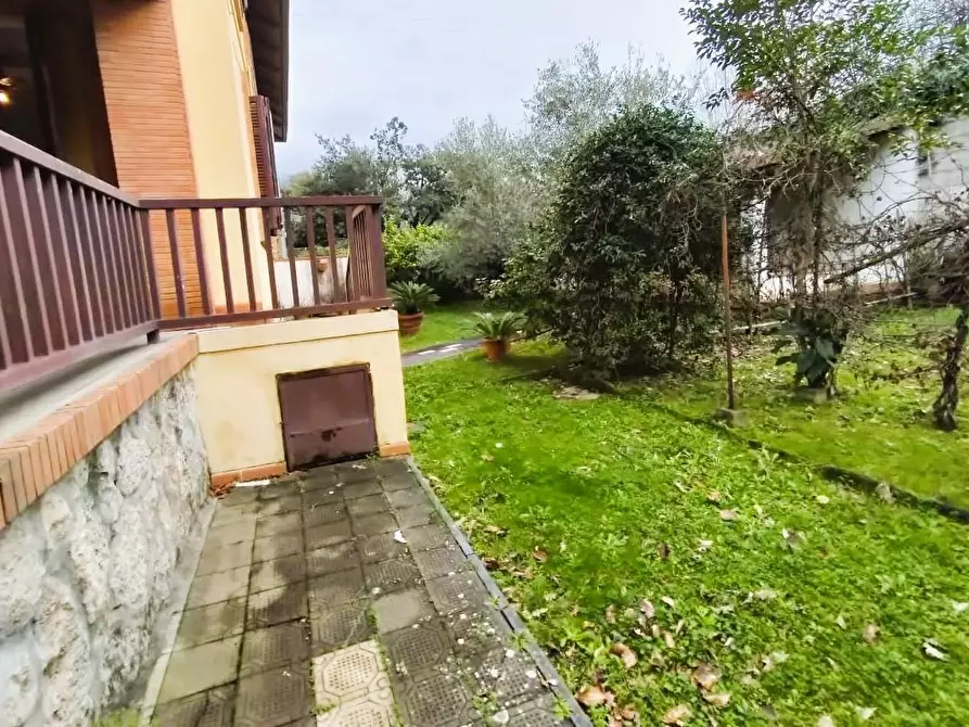 Immagine 27 di Appartamento in vendita  a Massa