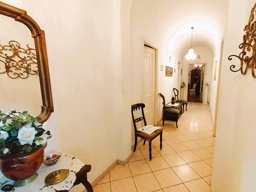 Immagine 19 di Appartamento in vendita  a Massa