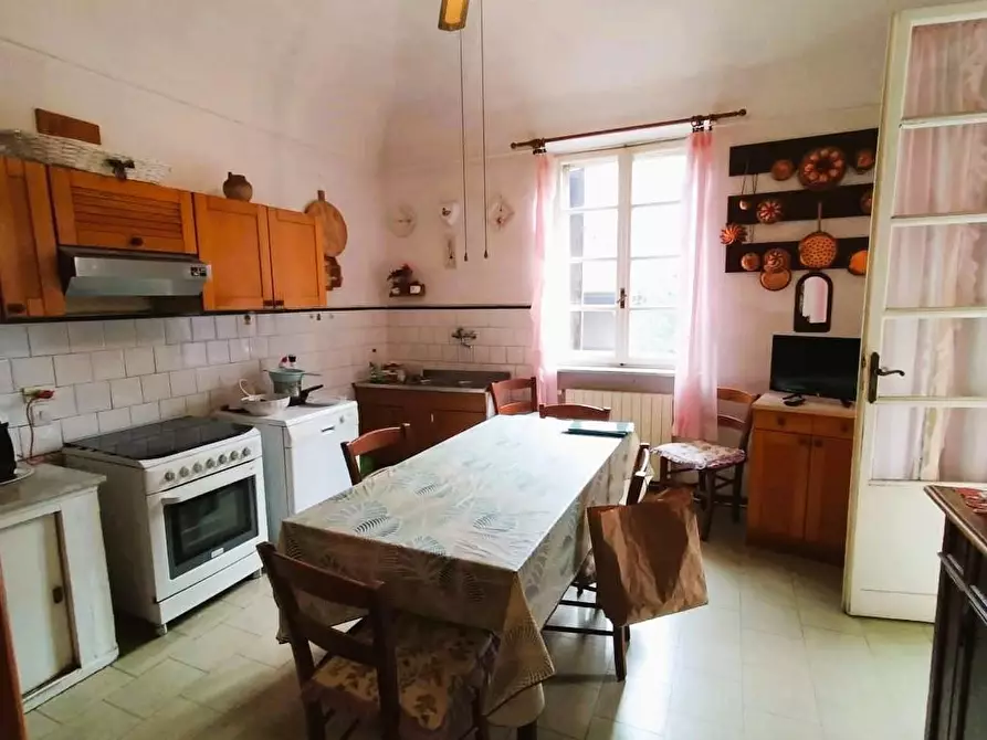 Immagine 13 di Appartamento in vendita  a Massa