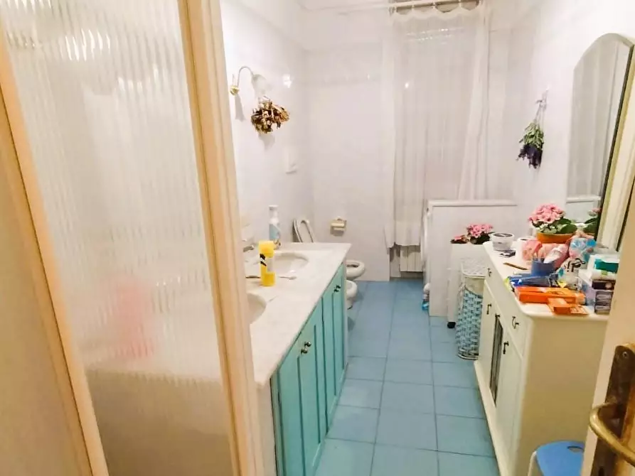 Immagine 17 di Appartamento in vendita  a Massa