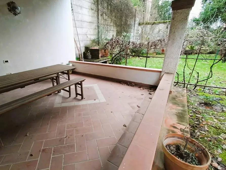 Immagine 18 di Appartamento in vendita  a Massa