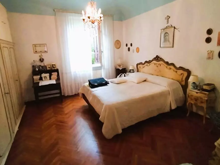 Immagine 20 di Appartamento in vendita  a Massa