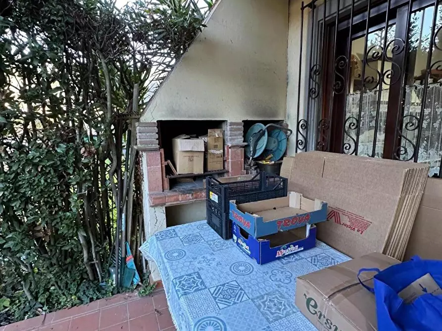 Immagine 18 di Casa trifamiliare in vendita  a Massa