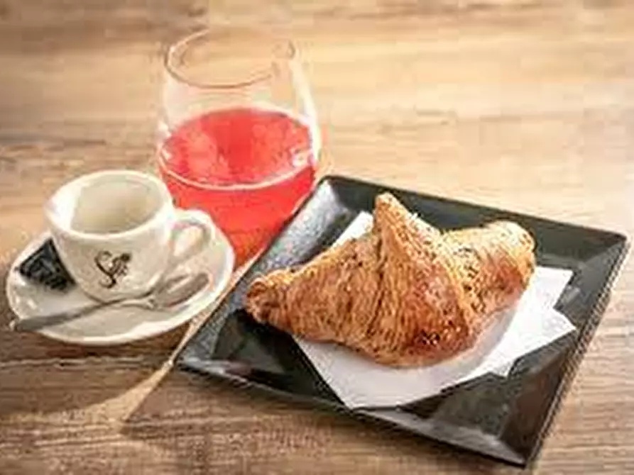 Immagine 2 di Bar / Ristorante in vendita  a Pisa