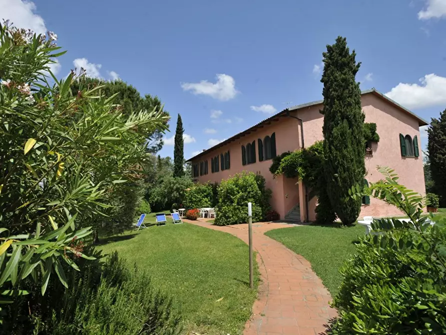 Immagine 1 di Casa colonica in vendita  a Certaldo