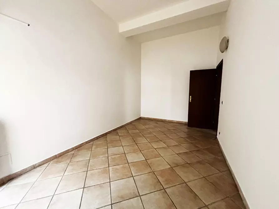 Immagine 4 di Appartamento in vendita  a Cascina