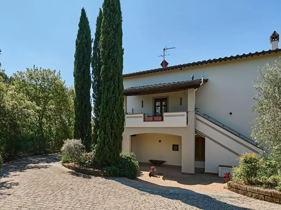 Immagine 7 di Casa colonica in vendita  a Vinci