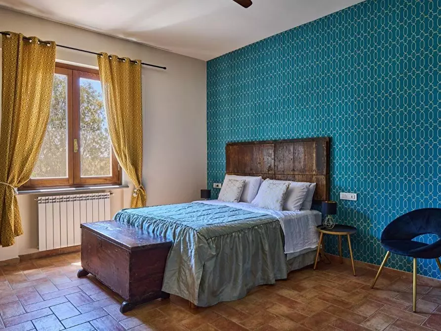 Immagine 27 di Casa colonica in vendita  a Vinci