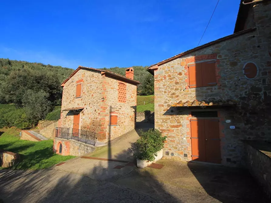 Immagine 29 di Casa colonica in vendita  a Larciano