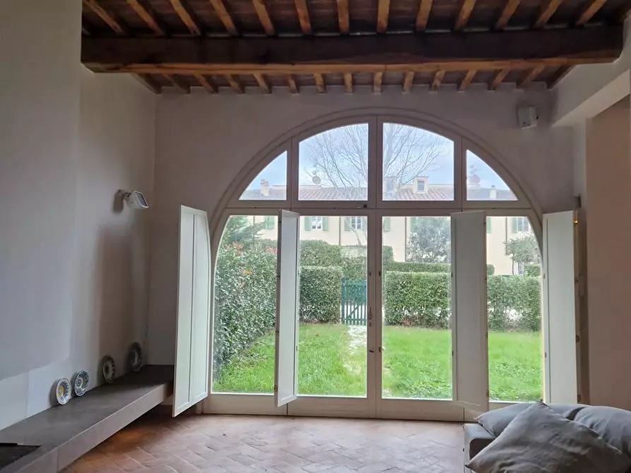 Immagine 2 di Casa colonica in vendita  a San Giuliano Terme