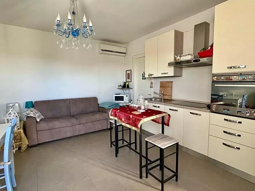 Immagine 10 di Appartamento in vendita  a Pisa