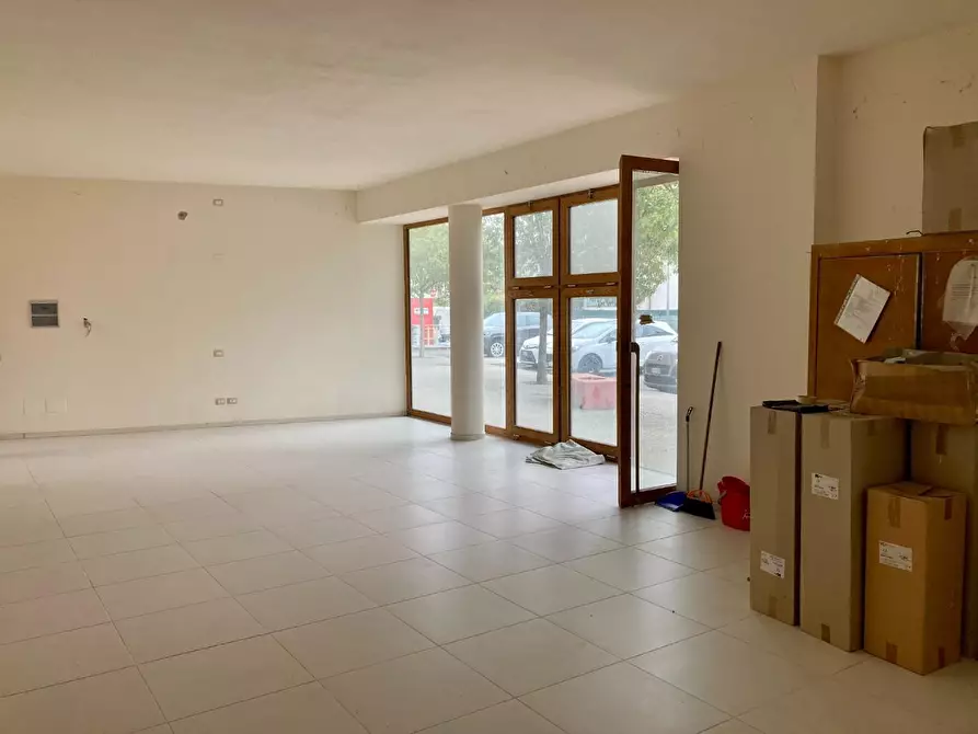 Immagine 26 di Ufficio in vendita  a Pisa