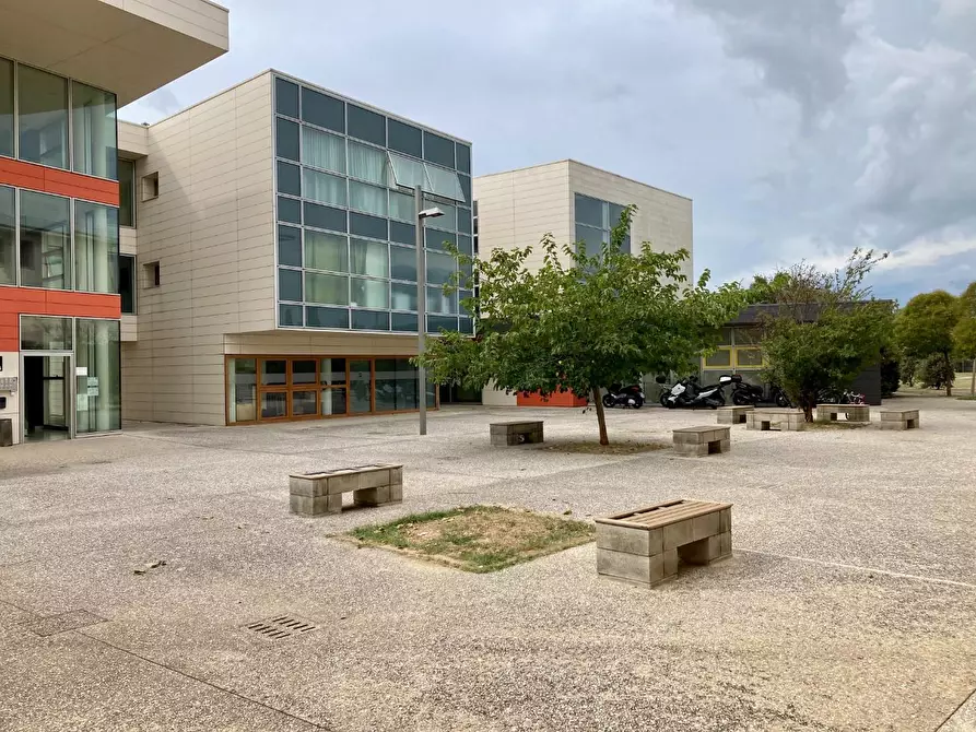 Immagine 9 di Ufficio in vendita  a Pisa