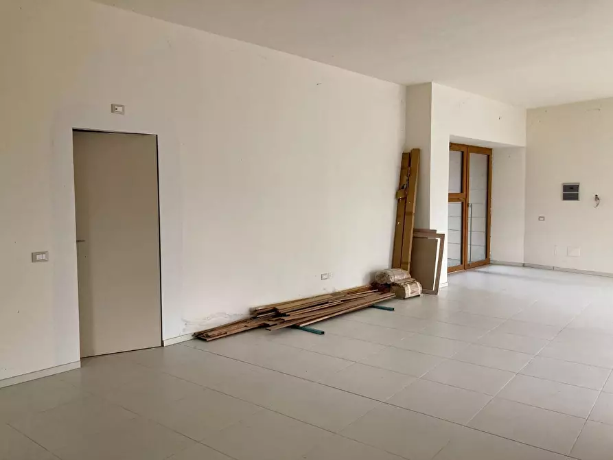 Immagine 27 di Ufficio in vendita  a Pisa