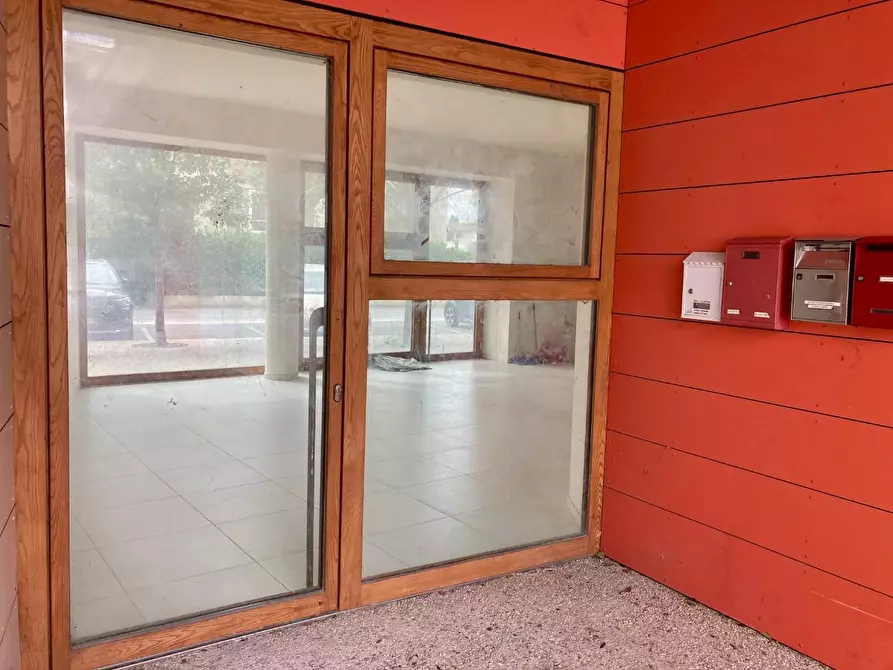 Immagine 13 di Ufficio in vendita  a Pisa