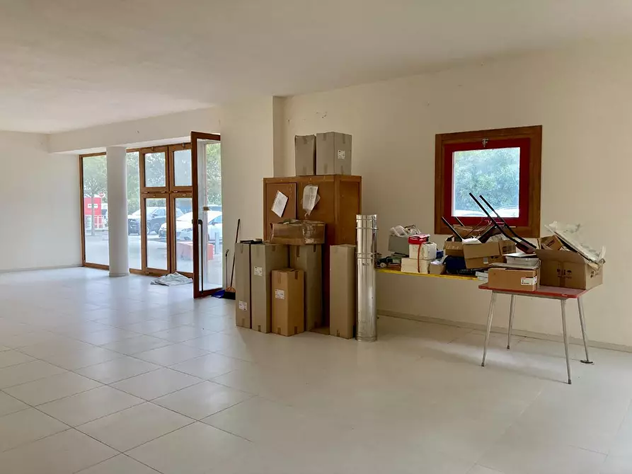 Immagine 25 di Ufficio in vendita  a Pisa