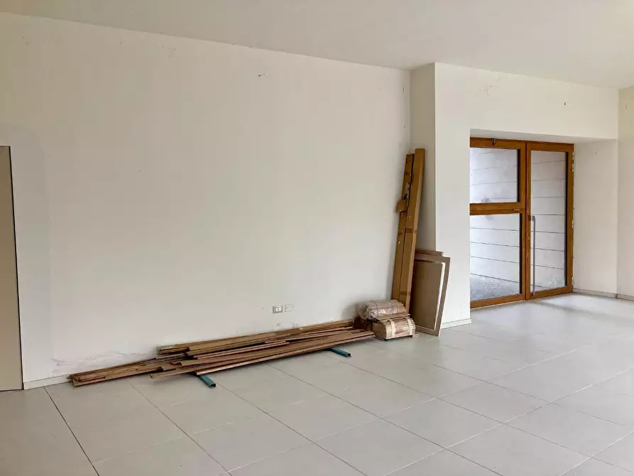 Immagine 31 di Ufficio in vendita  a Pisa