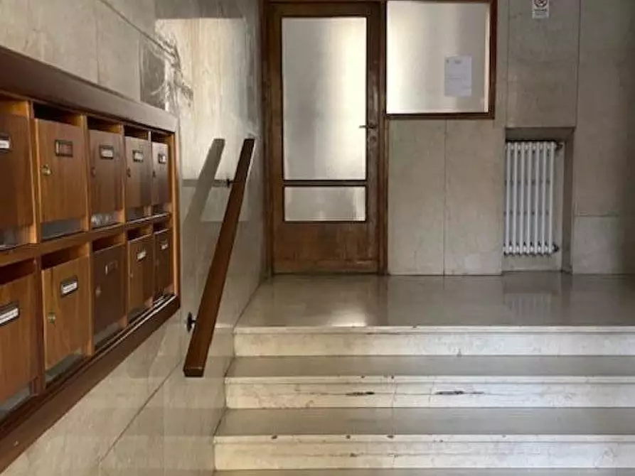 Immagine 38 di Appartamento in vendita  a Pisa