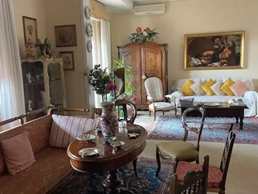 Immagine 50 di Appartamento in vendita  a Pisa