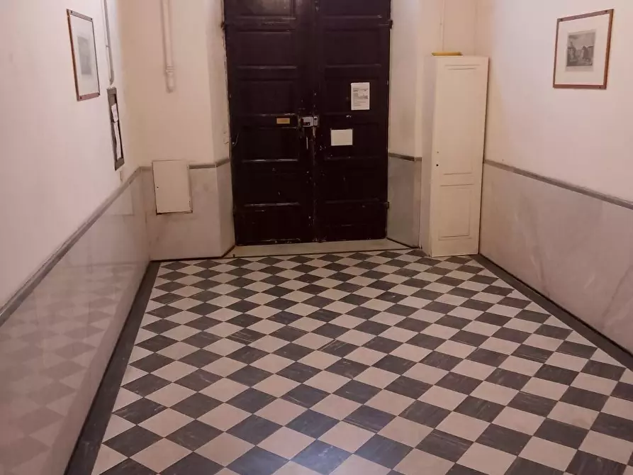 Immagine 3 di Appartamento in vendita  a Livorno