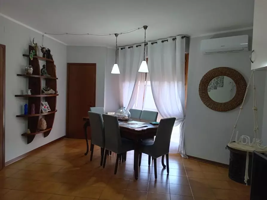 Immagine 2 di Appartamento in vendita  a Cascina