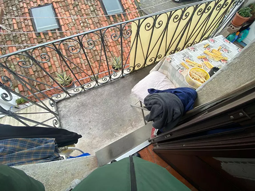 Immagine 23 di Appartamento in vendita  a Lucca