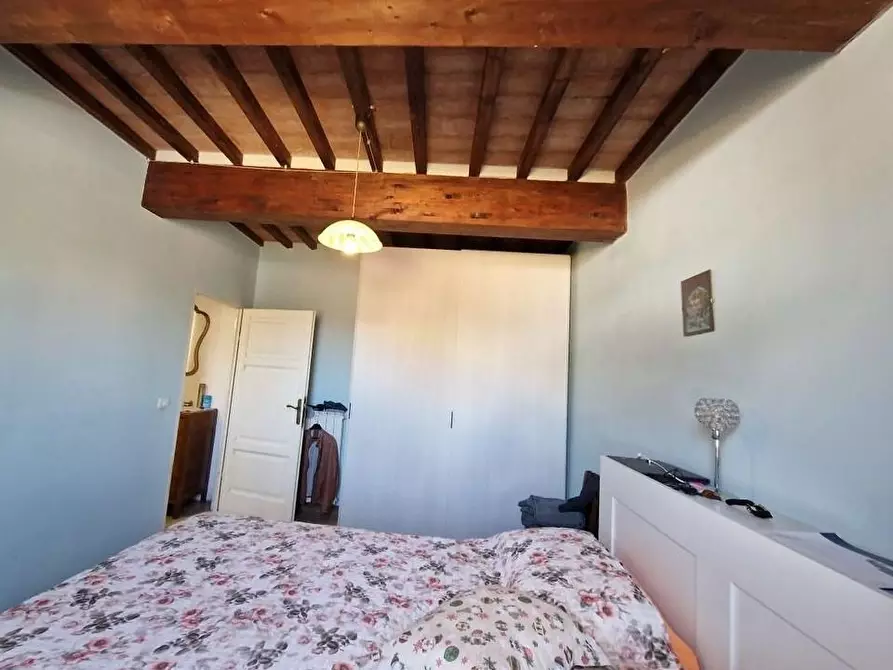 Immagine 19 di Appartamento in vendita  a Lucca