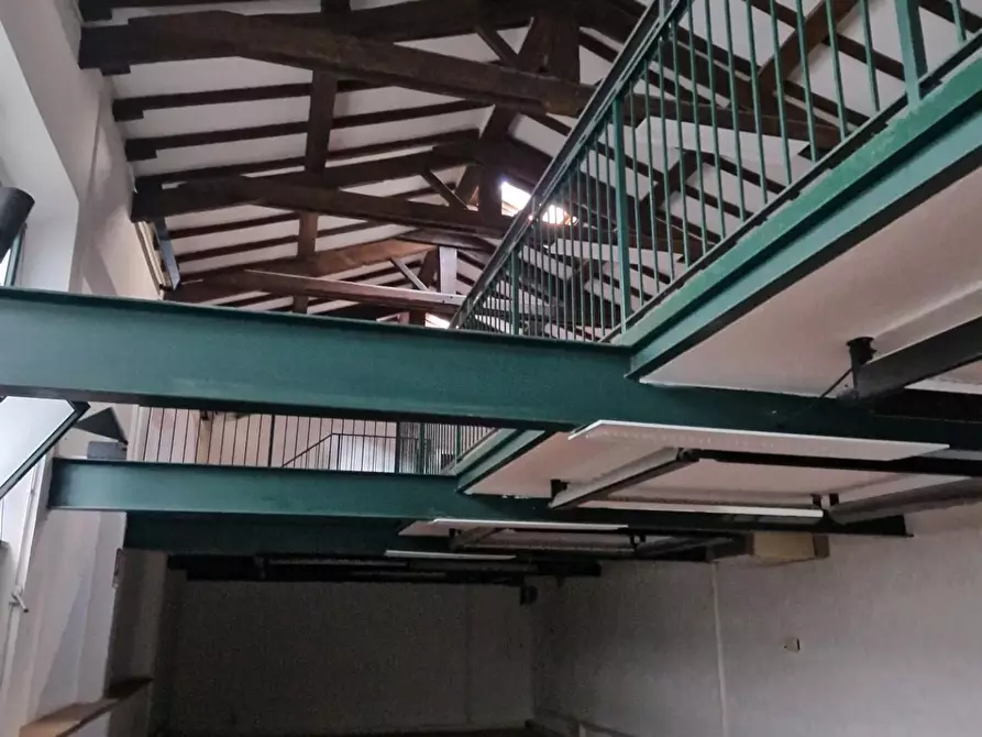 Immagine 3 di Ufficio in affitto  a Pisa