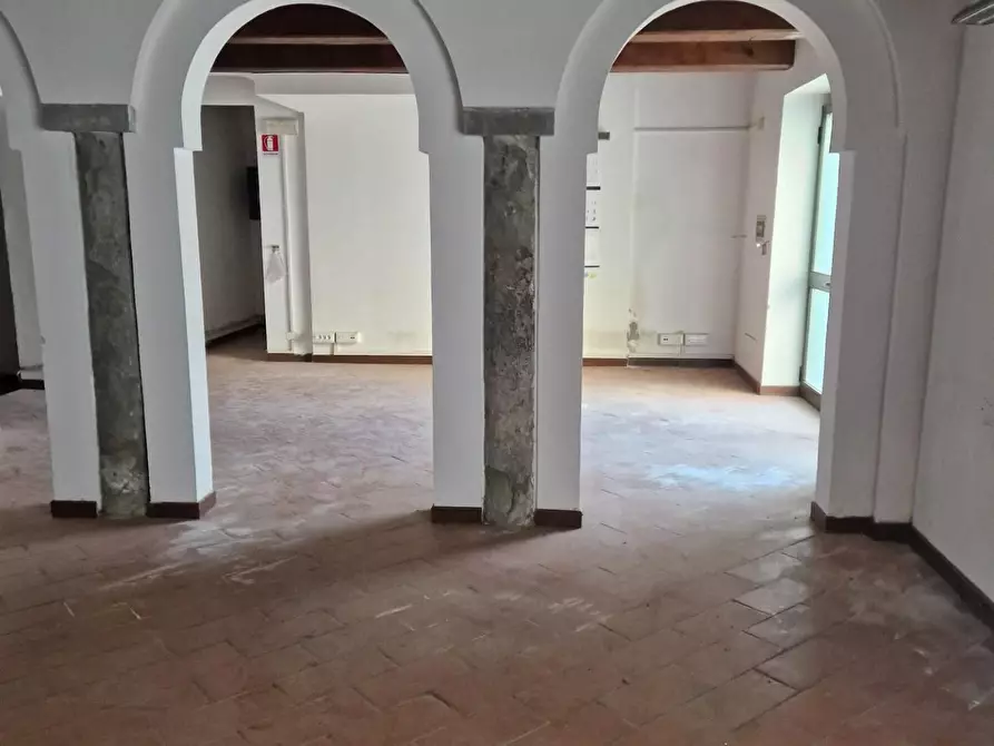 Immagine 5 di Locale commerciale in affitto  a Pisa