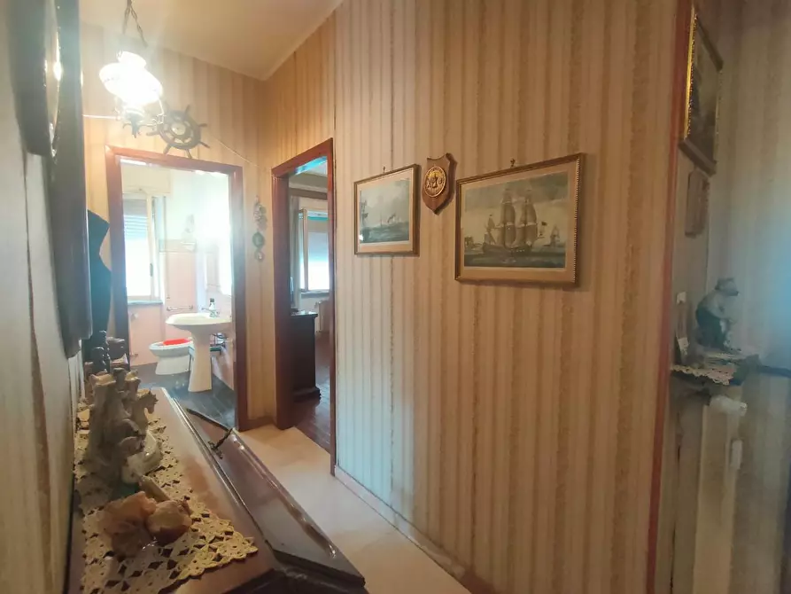 Immagine 3 di Appartamento in vendita  a Carrara