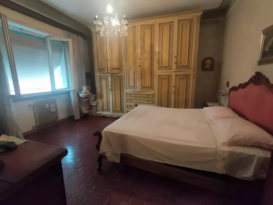 Immagine 5 di Appartamento in vendita  a Carrara