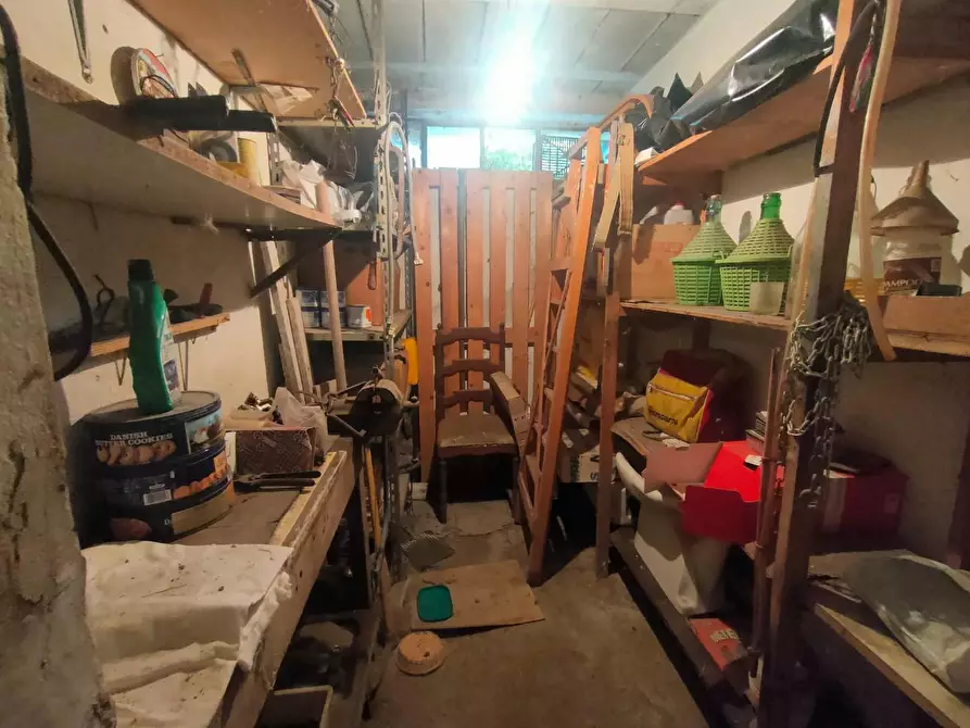 Immagine 4 di Appartamento in vendita  a Carrara