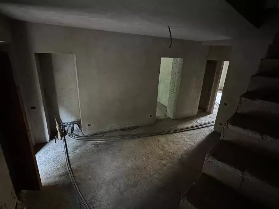 Immagine 36 di Casa semindipendente in vendita  a Capannori