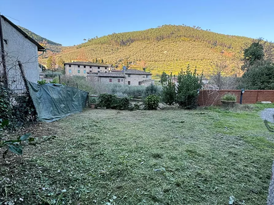 Immagine 1 di Casa semindipendente in vendita  a Capannori