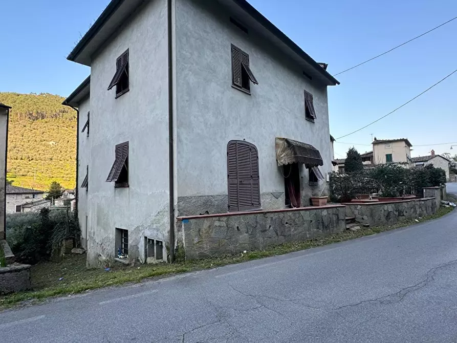 Immagine 15 di Casa semindipendente in vendita  a Capannori