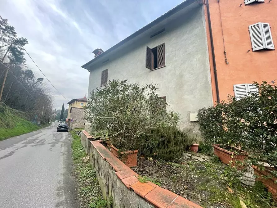 Immagine 10 di Casa semindipendente in vendita  a Capannori