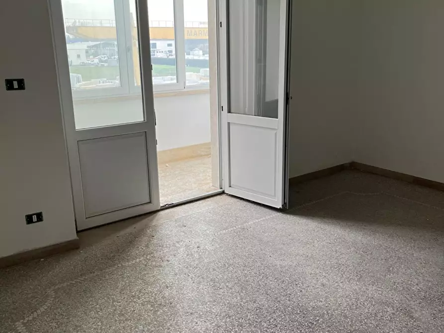 Immagine 11 di Casa indipendente in vendita  a Massa