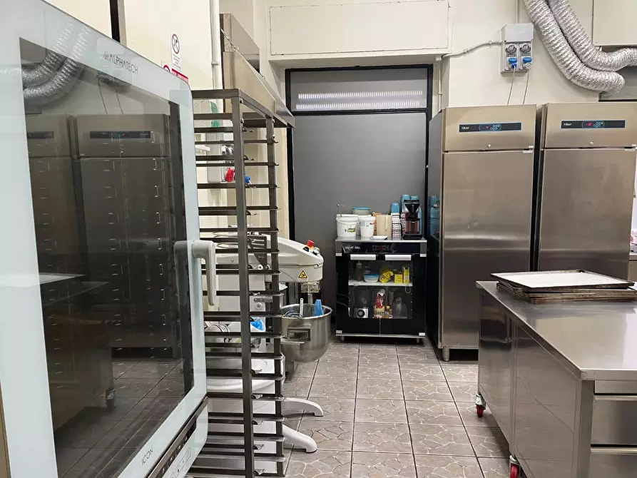 Immagine 4 di Bar / Ristorante in vendita  a Torino