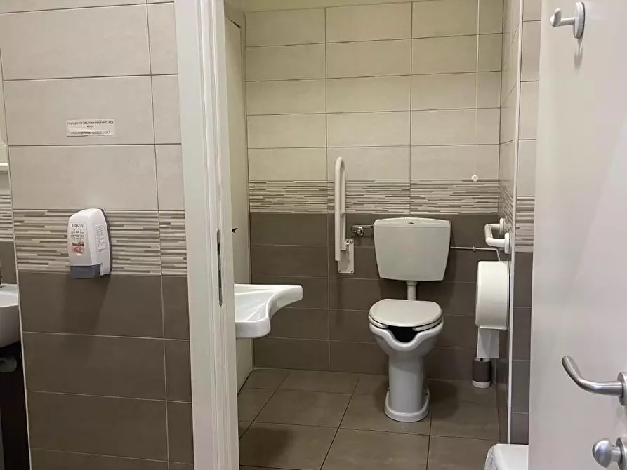 Immagine 13 di Bar / Ristorante in vendita  a Torino