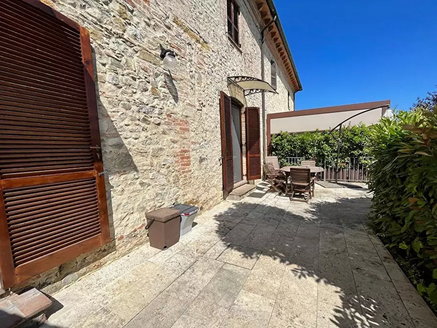 Immagine 30 di Appartamento in vendita  a San Gimignano