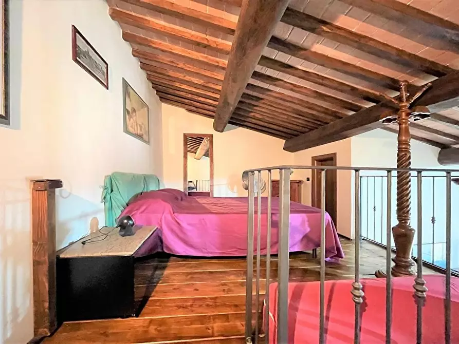 Immagine 37 di Appartamento in vendita  a San Gimignano