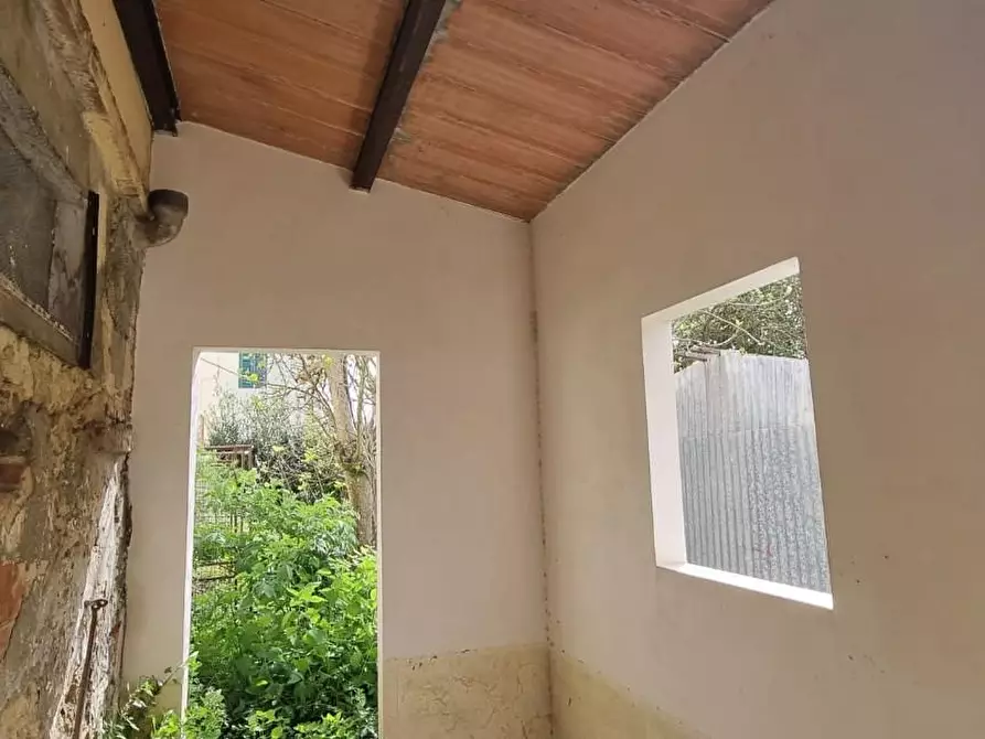 Immagine 15 di Locale commerciale in vendita  a Fauglia