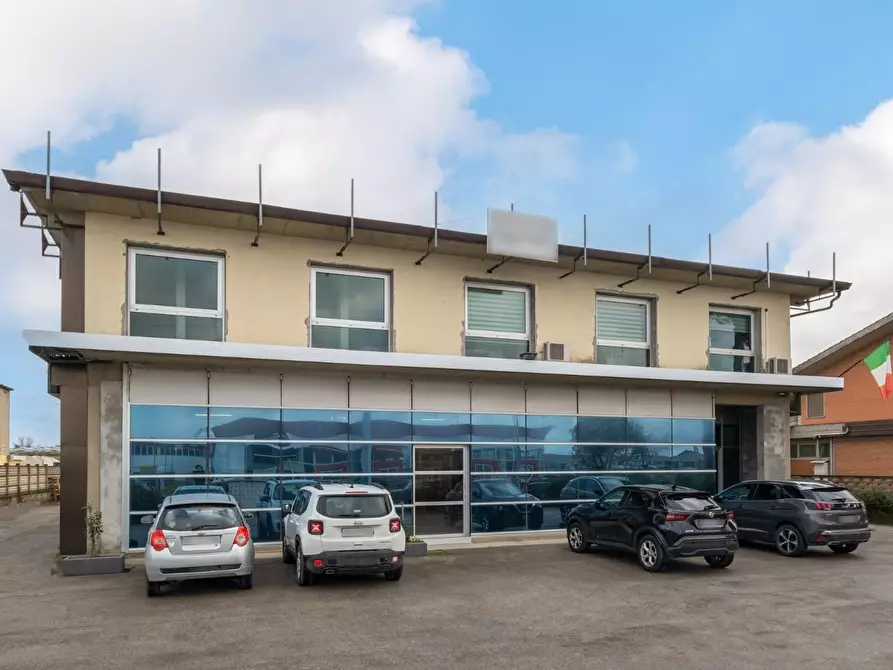 Immagine 9 di Attività artigianale in vendita  a Bientina