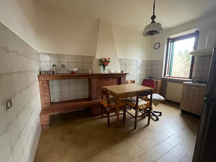 Immagine 38 di Rustico / casale in vendita  a Capannori