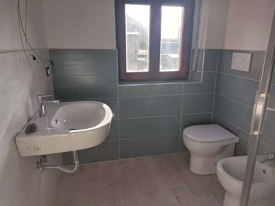 Immagine 16 di Appartamento in vendita  a Borgo A Mozzano